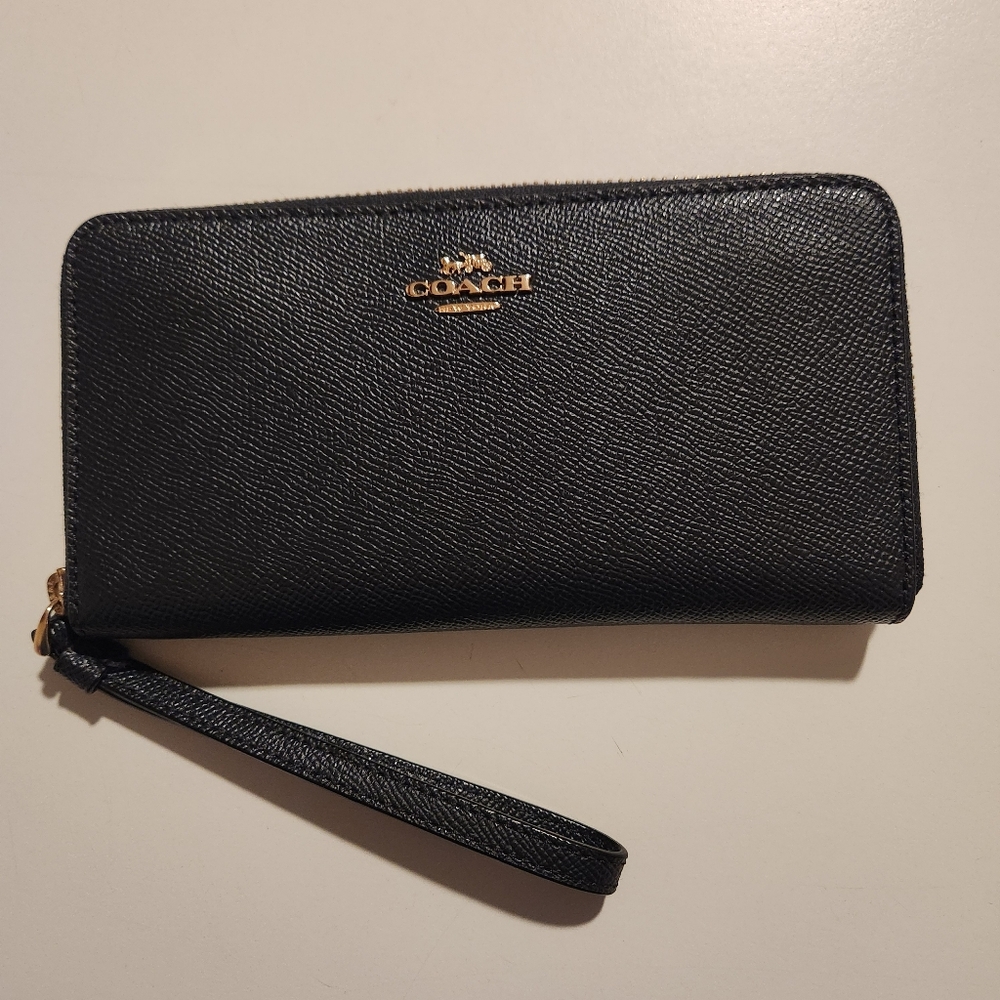 Coach Black Leather Zip Around Wristlet Wallet with Gold Hardware